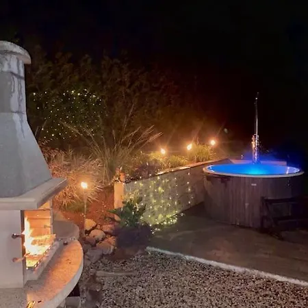 Holiday Home Rubini Livi Exterior photo